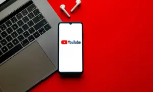Czy YouTube Music jest za darmo? Odkryj ograniczenia i korzyści
