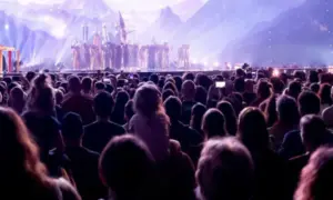 Ile kosztuje koncert? Poznaj ukryte wydatki i oszczędności