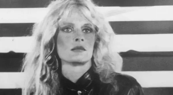 Najlepsze utwory Kim Carnes na YouTube Music - słuchaj teraz