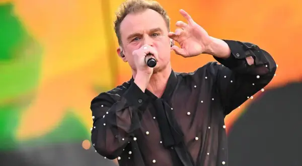 Ile trwa koncert Comy? Zaskakujące różnice w czasie występu