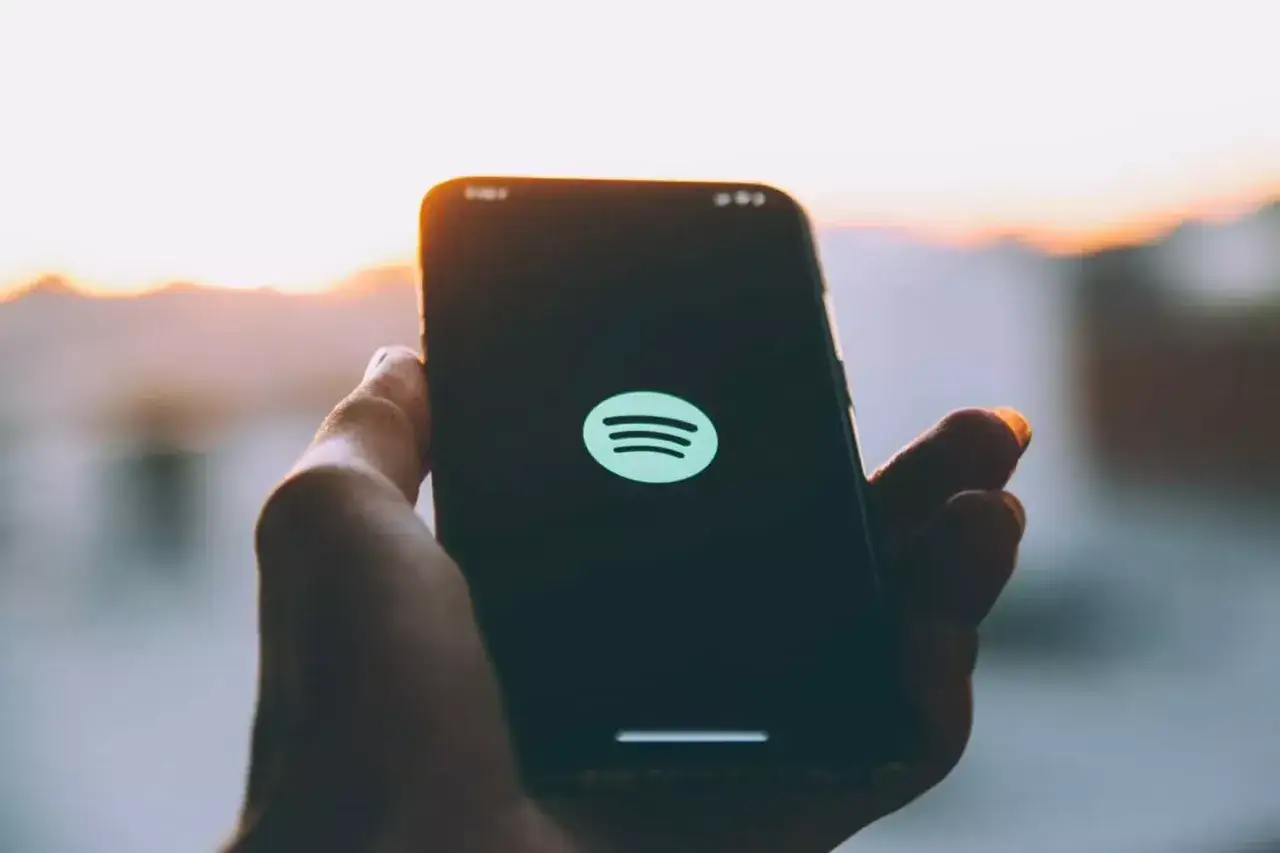Zdjęcie Jak doładować konto Spotify i cieszyć się muzyką bez ograniczeń